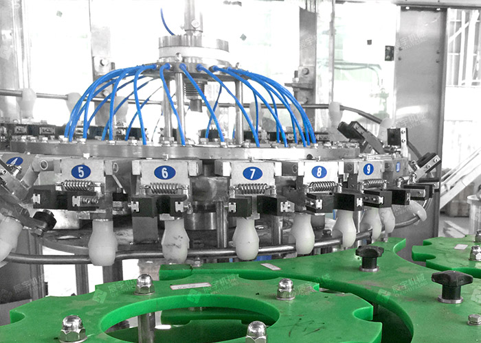 鸡尾酒灌装机 鸡尾酒灌装机