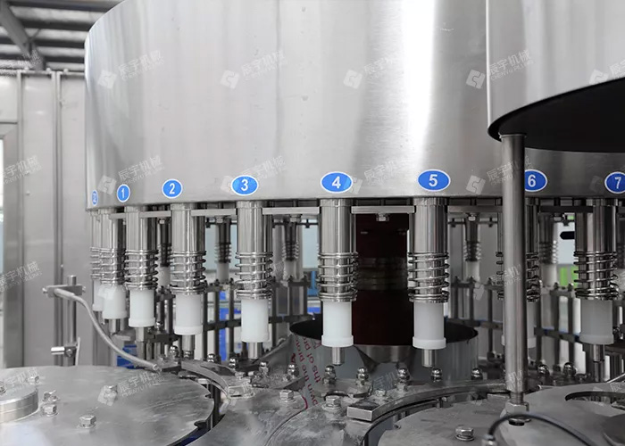 玻璃水灌装机 玻璃水灌装机